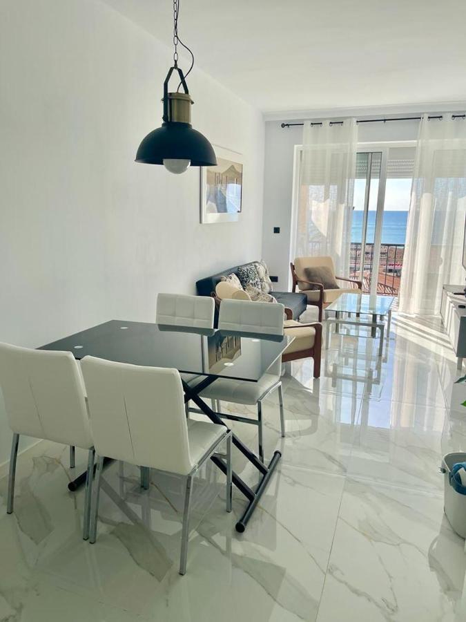 Jazmin Del Mar Apartment ตอร์เรโมลิโนส ภายนอก รูปภาพ