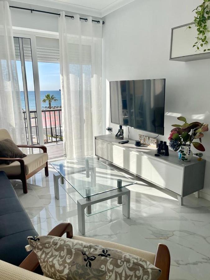 Jazmin Del Mar Apartment ตอร์เรโมลิโนส ภายนอก รูปภาพ